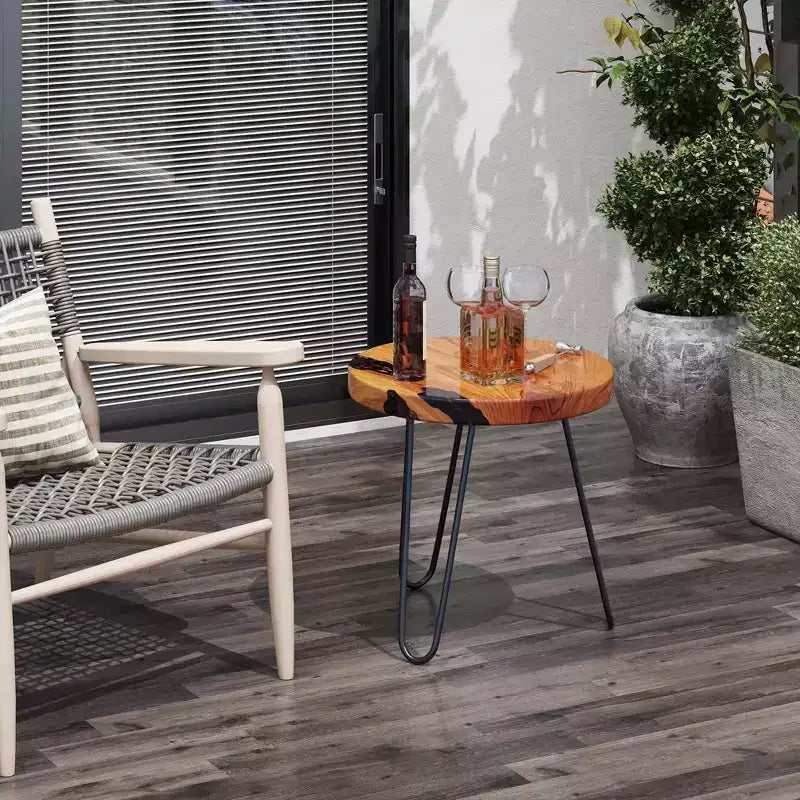 Table d’appoint ronde de 20 en teck massif à bord naturel, pour l’extérieur, avec piètement en métal