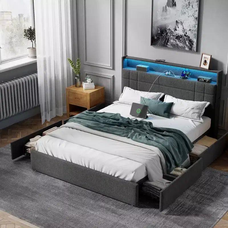 Cadre de lit moderne avec station de recharge, éclairage LED, 4 tiroirs de rangement, tête de lit rembourrée grise, lattes métalliques, sans sommier requis