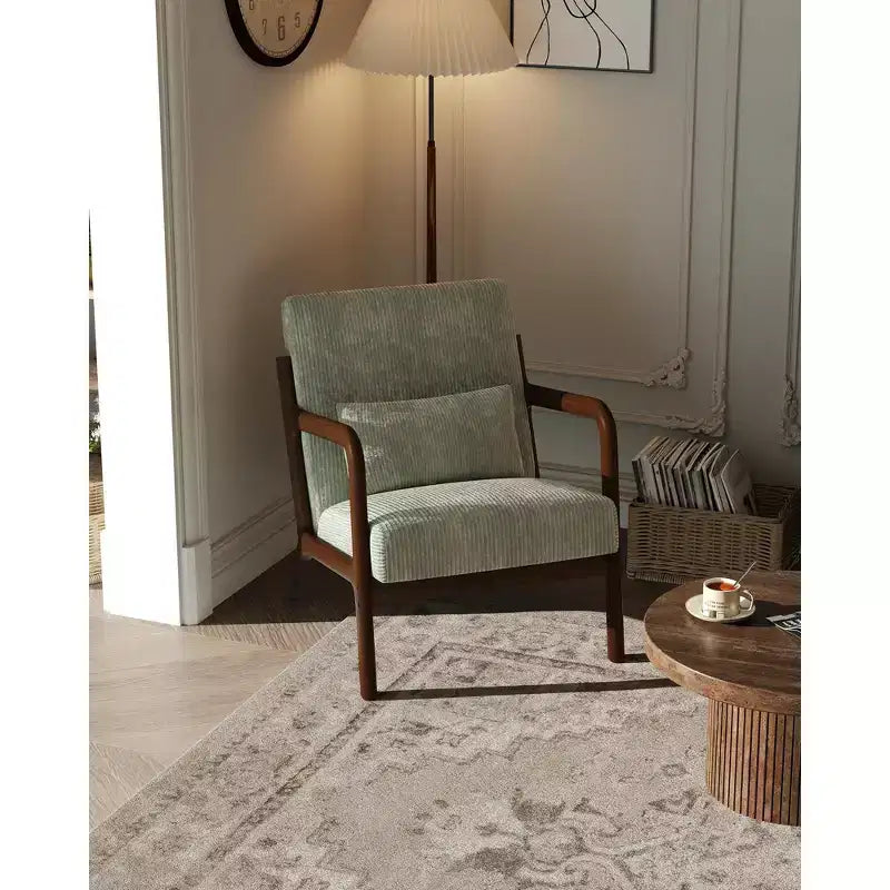 Sillón decorativo moderno de mediados de siglo con cojín lumbar, tapizado de chenilla y estructura de madera maciza